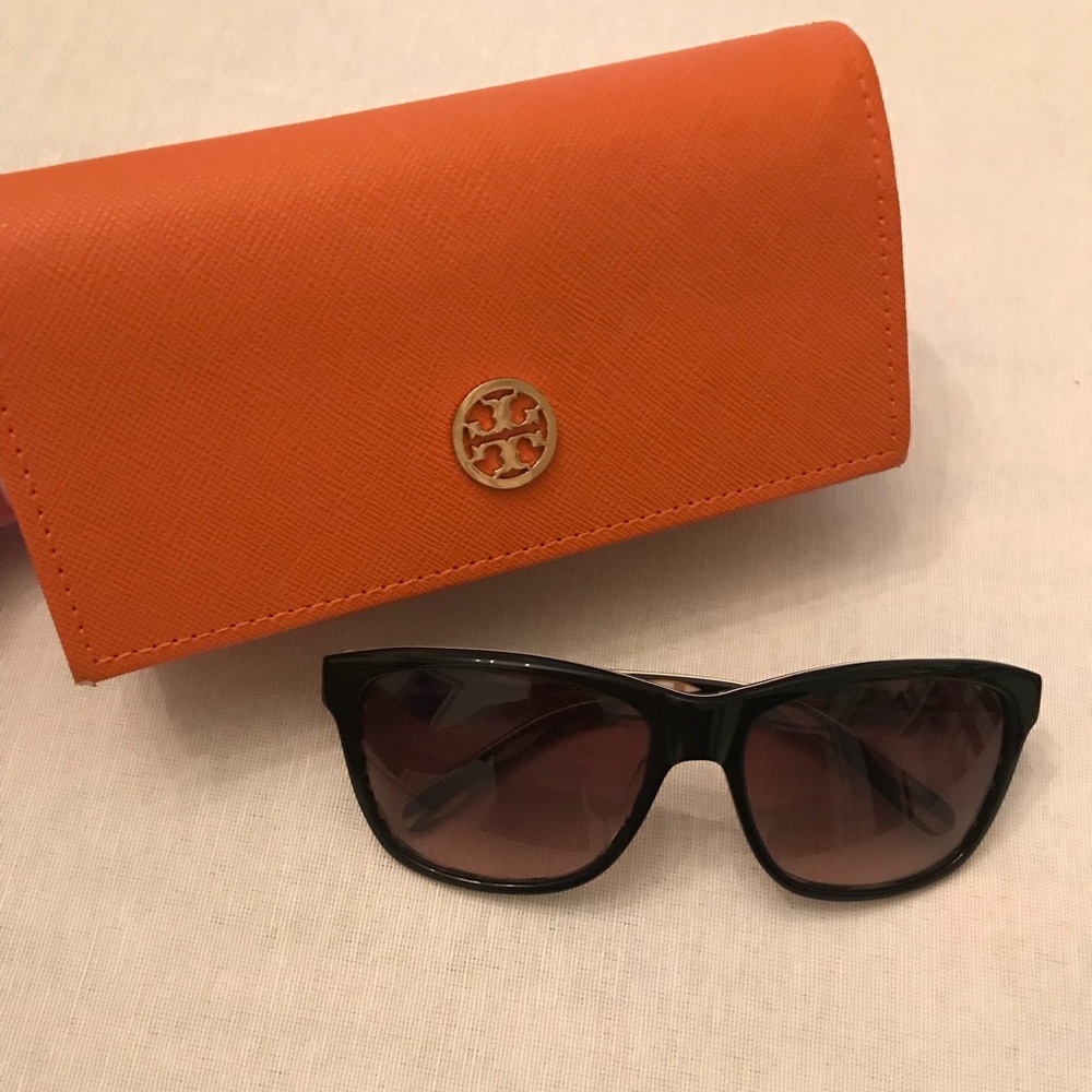 Black Tory Burch Sunglasses